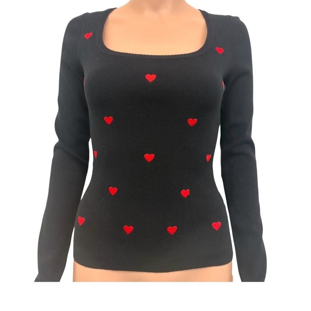 Timing juniors large embroidered red heart knit top sweater SP 2748